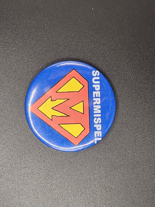 Button supermispel
